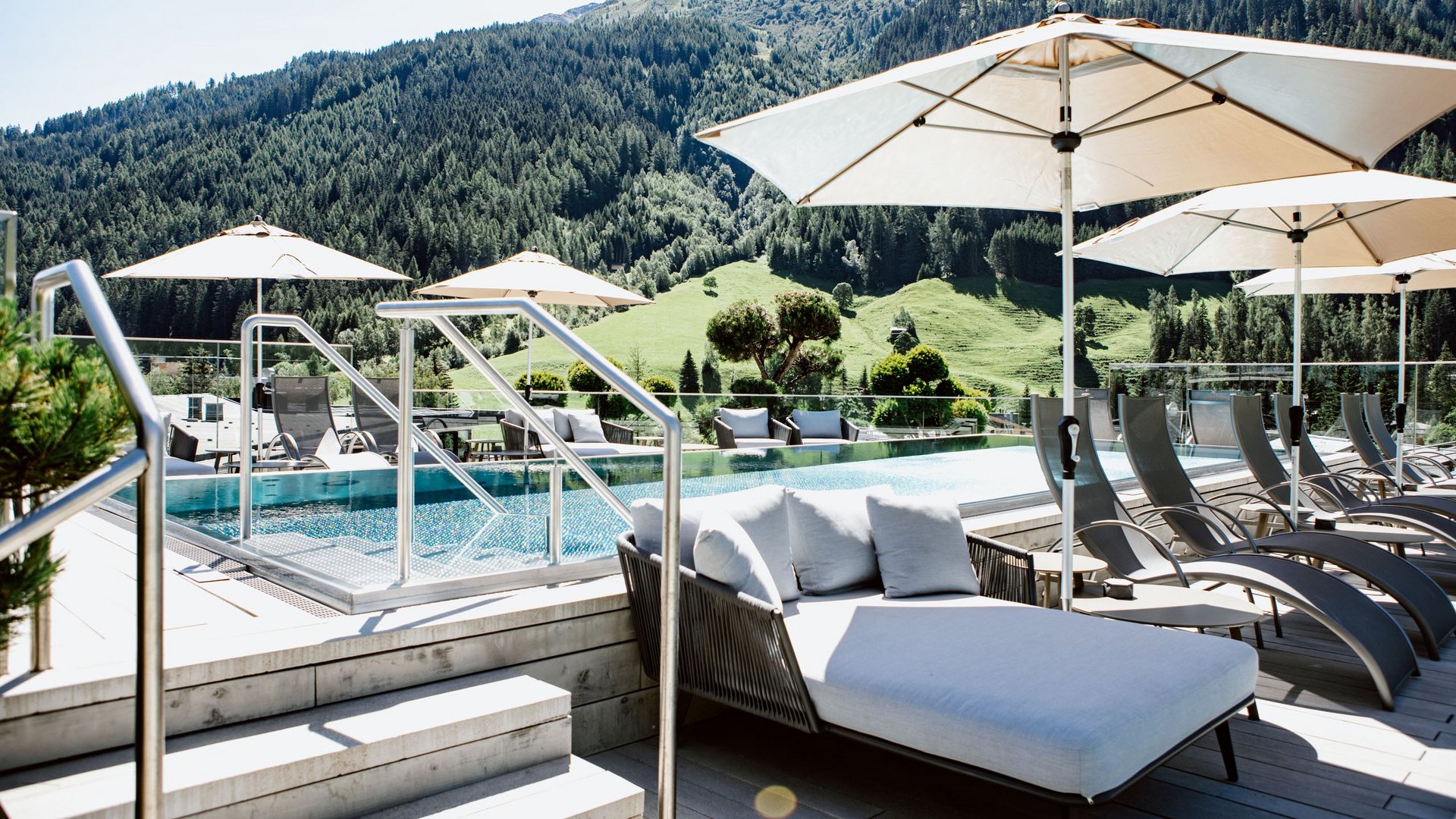 Das Arlmont 4-Sterne-Superior-Hotel am Arlberg in Tirol
